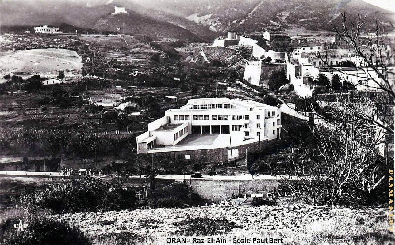 Oran - Raz-el-Ain- Ecole Paul Bert.jpg